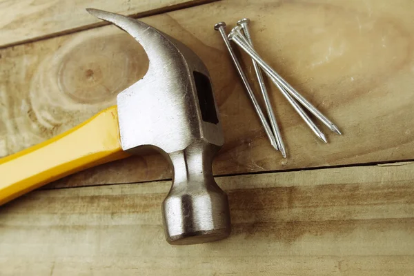 Hammer and nails — Stock Photo, Image