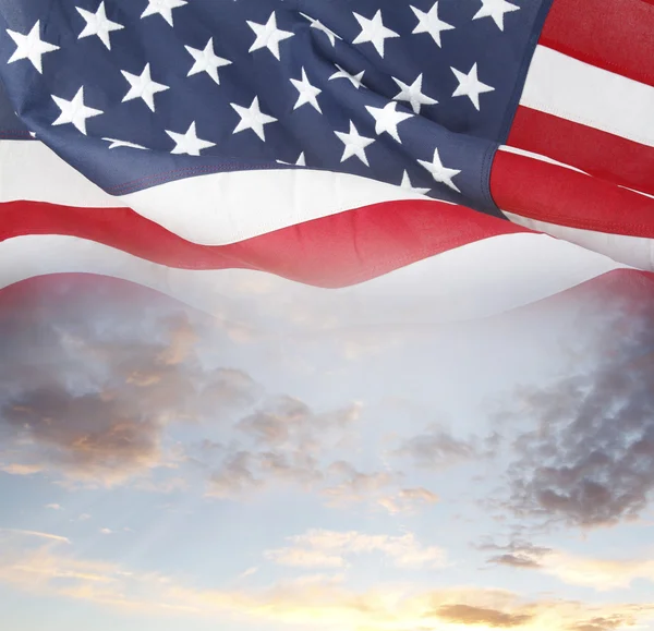 Flag and sky — Stock Photo, Image