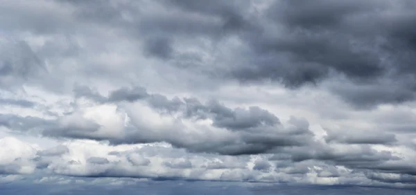 Dramatischer Himmel — Stockfoto