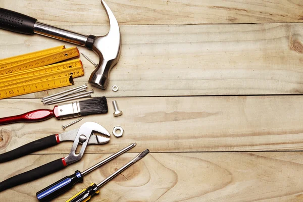 Herramientas sobre madera — Foto de Stock