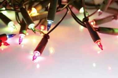 Noel ışıkları parlayan