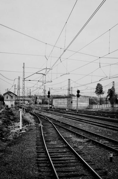 鉄道駅や多くのパス — ストック写真