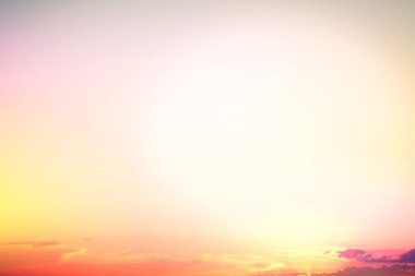 Altın cennet ışığı. Umut kavramı, soyut bulanık doğa arkaplanı