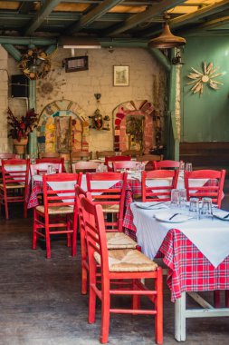 Atina, Yunanistan 'daki Plaka bölgesinde rahat bir restoran