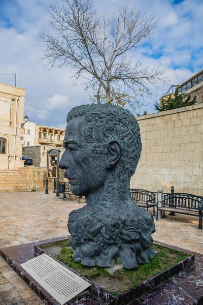 Baku Azerbaijan Jan 2020 Monument Poet Aliagha Vahid Old Town — Stock Photo, Image