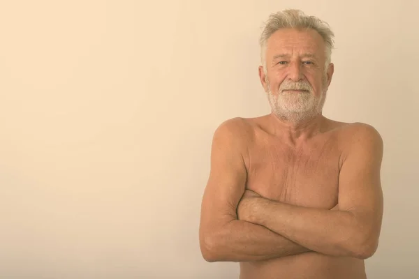 Studio Colpo Bello Anziano Barbuto Uomo Torso Nudo Con Braccia — Foto Stock