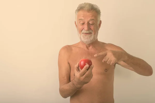 Estudio Tiro Hombre Barbudo Alto Feliz Sonriendo Mientras Sostiene Apunta — Foto de Stock