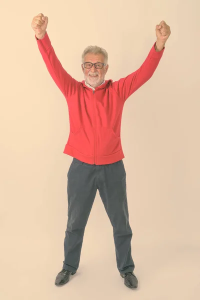 Pieno Colpo Del Corpo Felice Anziano Barbuto Uomo Sorridente Mentre — Foto Stock