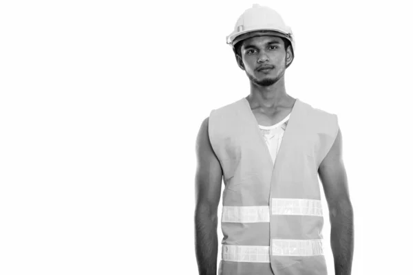 Estudio disparo de joven guapo indio trabajador de la construcción hombre —  Fotos de Stock