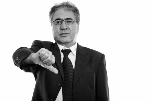 Студія застрелення старшого перського бізнесмена, який віддає великий палець — стокове фото