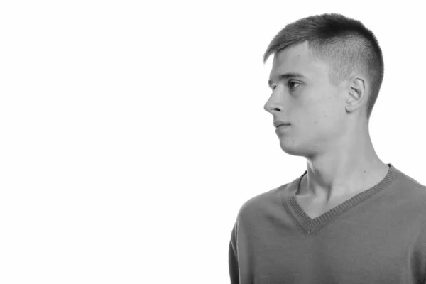 Kafkasyalı genç adamın düşüncelerinin profili — Stok fotoğraf