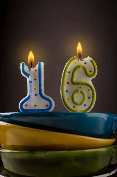 Candele di compleanno con sedici — Foto Stock