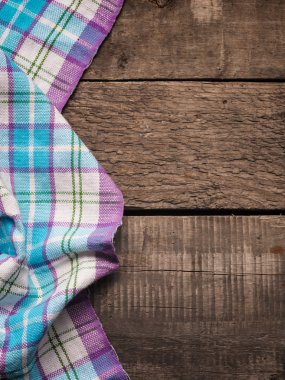 Ahşap masa örtüsü