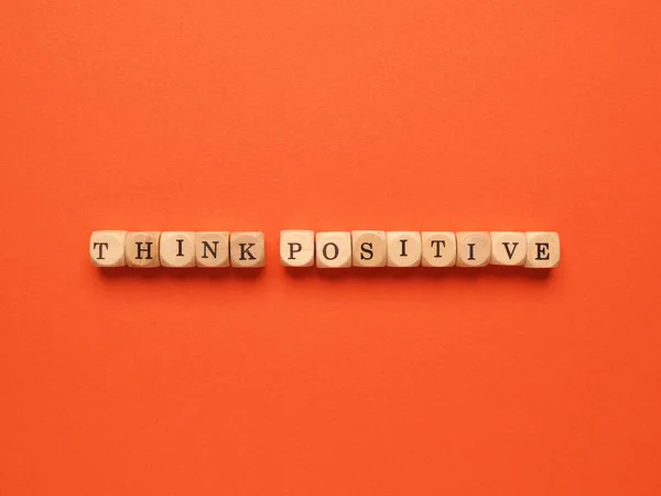 Kleine Houten Blokken Met Inscriptie Denk Positief Positief Mindset Concept — Stockfoto