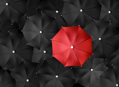 Bir sürü siyah şemsiyeli ve göze çarpan kırmızı şemsiyeli görüntüyü tasvir edin, eşsiz olun.