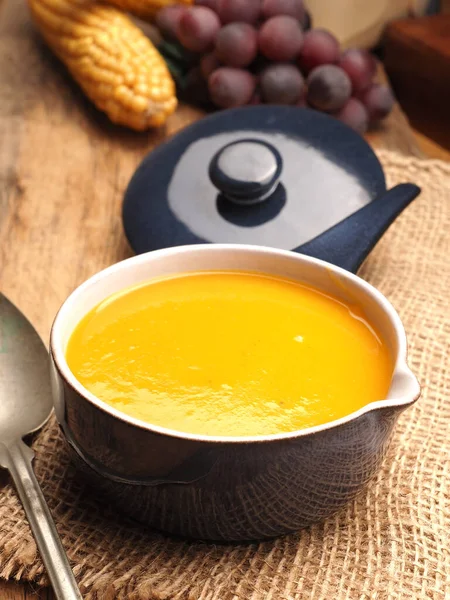 Organic Hokkaido Pumpkin Cream Soup Blue Ceramic Bowl Healthy Seasonal — Stock Photo, Image