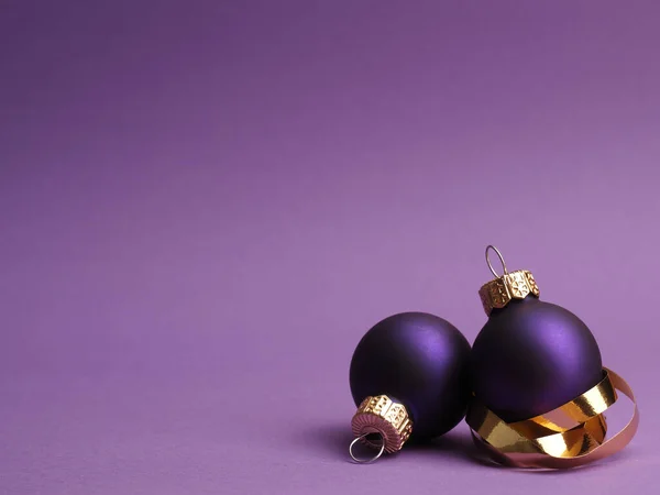 Фіолетові Старовинні Різдвяні Сукні Фіолетовому Фоні Простором Вашого Тексту Або — стокове фото