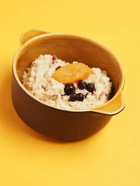 Delicious Organic Porridge Blueberries Apricot Yellow Table Healthy Food Breakfast — Stock Photo, Image