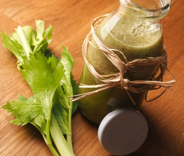 Smoothie Fruta Vegetal Saudável Ingredientes Orgânicos Uma Mesa Cozinha Madeira — Fotografia de Stock