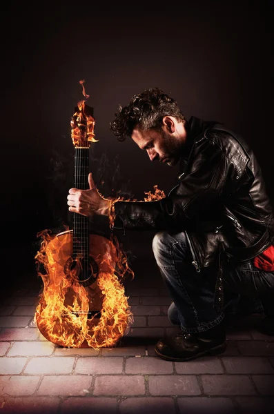 Burning guitar — Stock Photo, Image