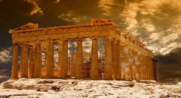 Templo de Partenón en la Acrópolis de Atenas, Grecia — Foto de Stock