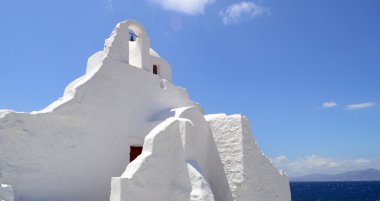 Yunanistan 'daki Mykonos adasında Panagia Paraportiani Kilisesi