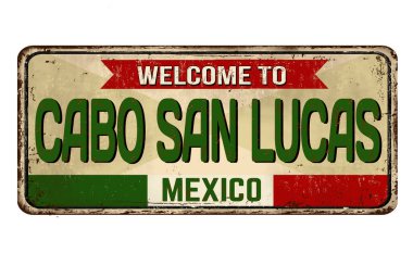 Beyaz arka plan üzerinde paslı metal tabelası olan Cabo San Lucas 'a hoş geldiniz.