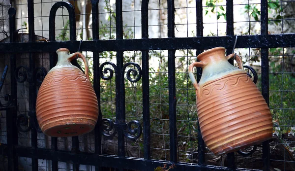 Potes de barro velhos — Fotografia de Stock