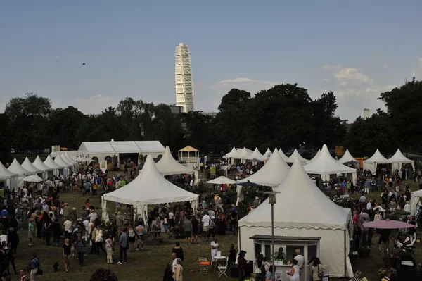 Malmo Bahçe göstermek ve dönüm gövde