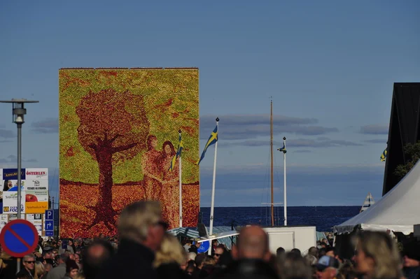 Elma sanat. Elma resmi.