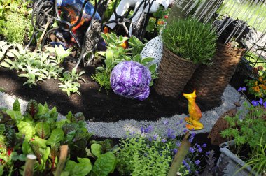 dekore edilmiş Bahçe