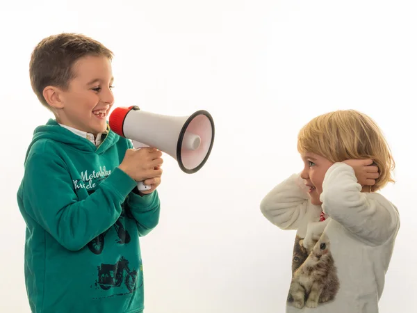 Enfant avec mégaphone — Photo