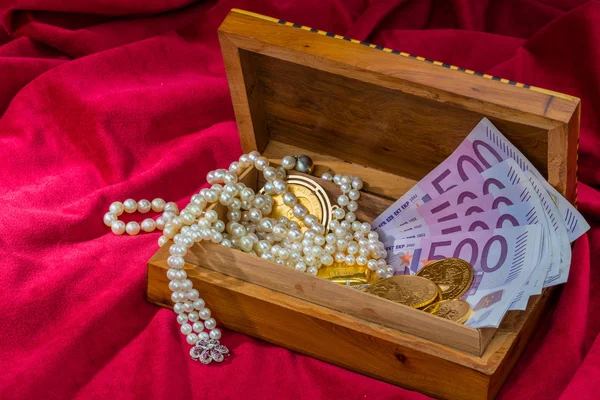 Goud en juwelen — Stockfoto