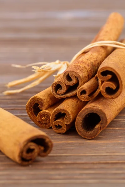 Cinnamon sticks — Stock Photo, Image