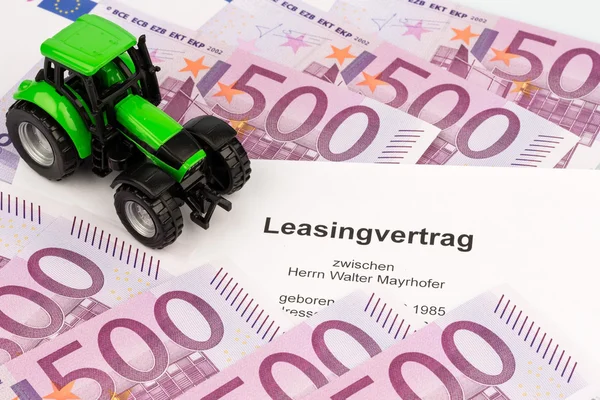 Lease agreement for new tractor — Stock Photo, Image