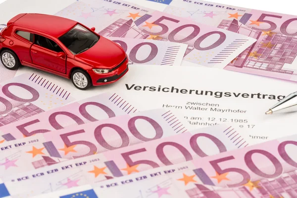 Verzekeringsovereenkomst voor een nieuwe auto — Stockfoto