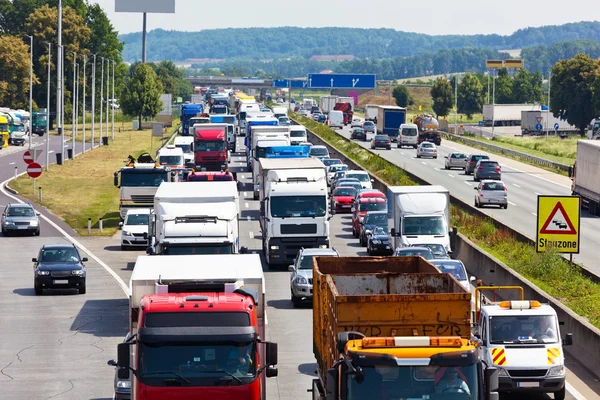 Traffic jam on highway — Stock Photo, Image