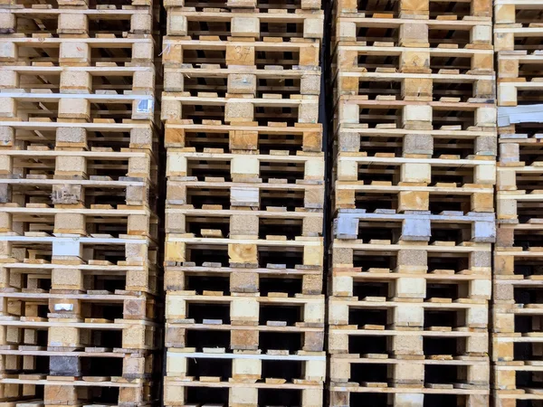 Pallet impilati — Foto Stock