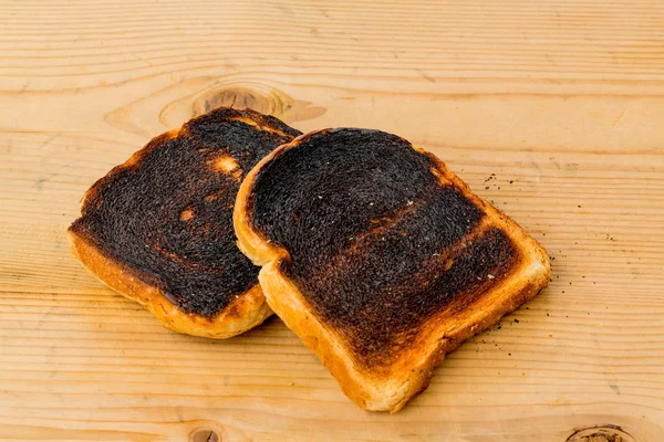 Burnt toast brödskivor — Stockfoto