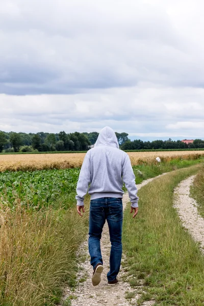 Man going on road — Stock Photo, Image