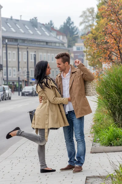 Lovers stroll around the town — Stock Photo, Image