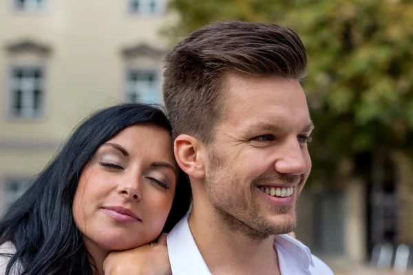 Loving couple in an urban setting — Stock Photo, Image