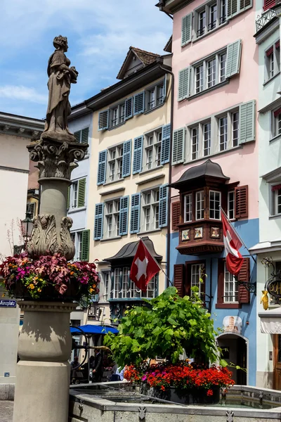 Suiza, zurich, muenzplatz — Foto de Stock