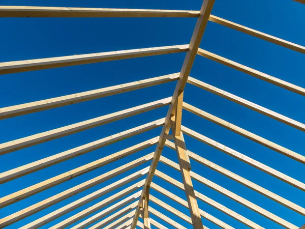 Nowe wiązary dachowe — Zdjęcie stockowe