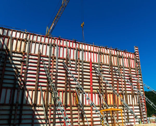 Bau eines Industriegebäudes — Stockfoto