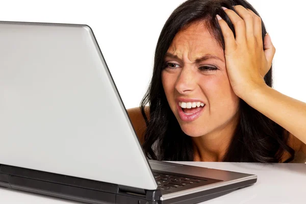 Frau hat Stress am Computer — Stockfoto