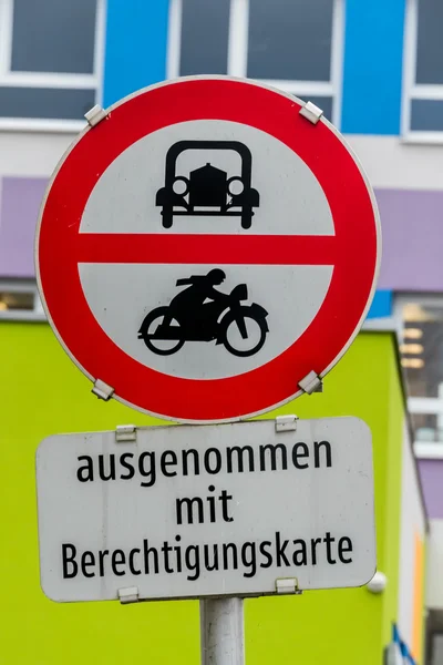 Verbotsschild für Auto und Motorrad — Stockfoto