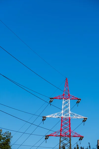 Pylône rouge et blanc — Photo