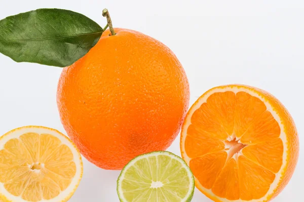 Reflexão de uma laranja — Fotografia de Stock