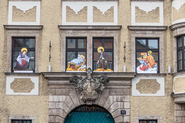 Födelsekyrkan scen house — Stockfoto